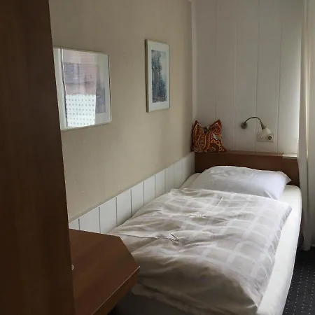 Lindenhof * ハインブルク